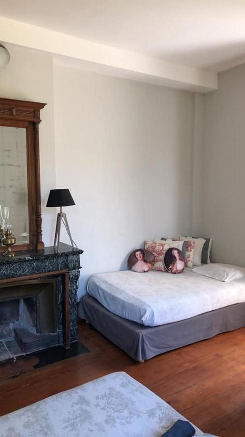 ชาโต เดอ บอนโว Bed & Breakfast Villeneuve-de-Marc ภายนอก รูปภาพ