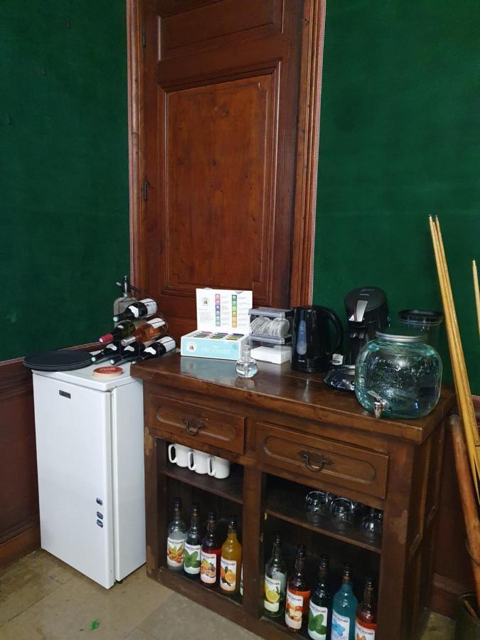 ชาโต เดอ บอนโว Bed & Breakfast Villeneuve-de-Marc ภายนอก รูปภาพ